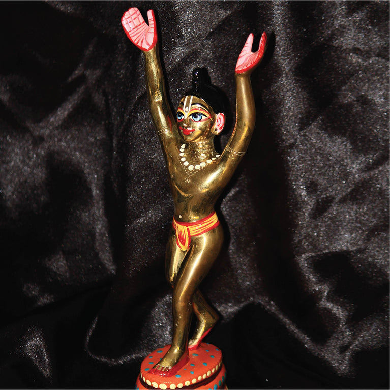 Beautiful Original Bass Decorative Showpiece - 9 Inch (Brass, Gold)